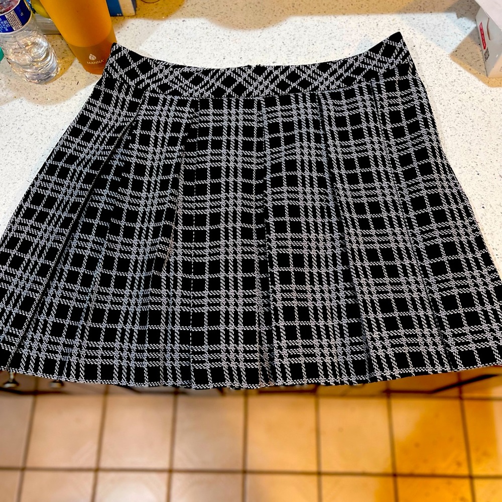Banana Republic plaid pleaded miniskirt